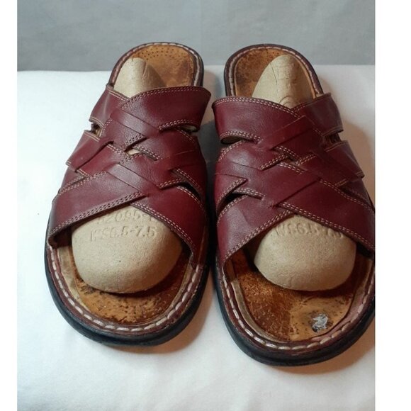 Sandals - Picture 1 of 5